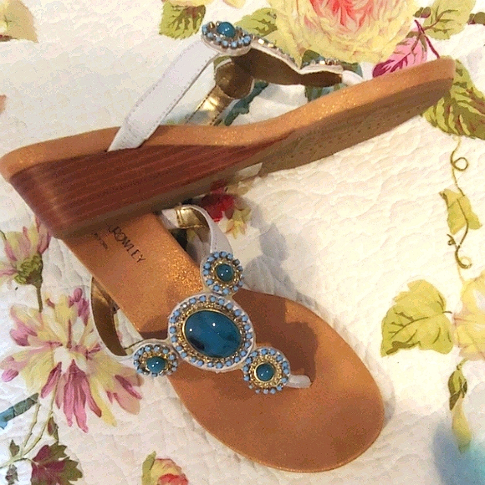 Cynthia Rowley Display model Wedge Sandal - Picture 2 of 4